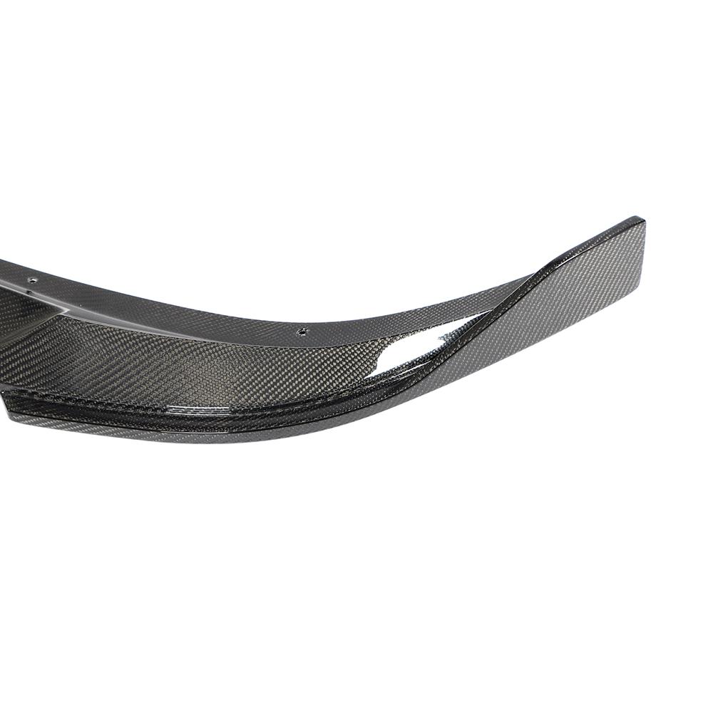 Corner of the 3D Style Carbon Fiber Front Lip for BMW G20 LCI