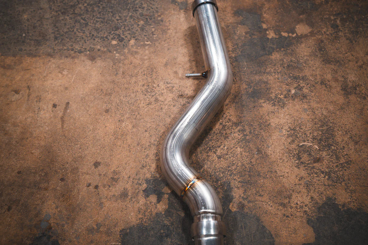 Pipe Closeup of the BMW G20/G22 330i/430i Valved Axleback Exhaust System