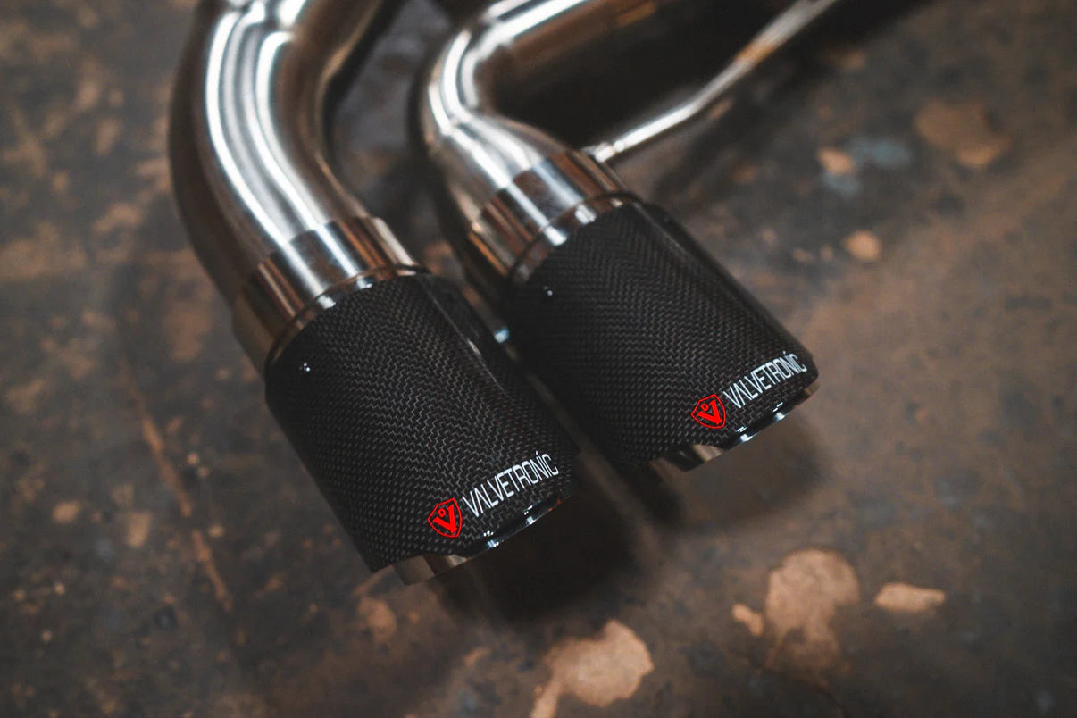 Closeup of the Carbon Tips of the BMW G20/G22 M340i/M440i Valved Sport Exhaust System