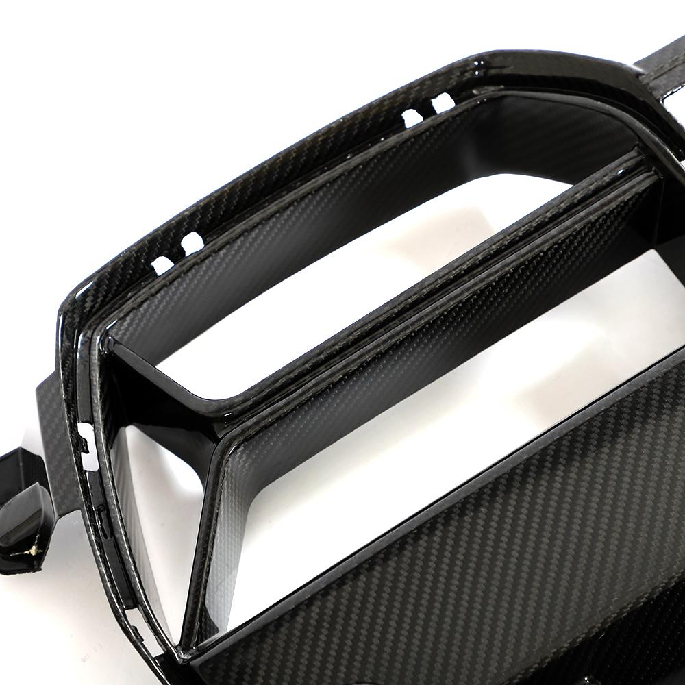 Corner of the CSL Style Dry Carbon Fiber Front Kidney Grille for BMW G80/G82