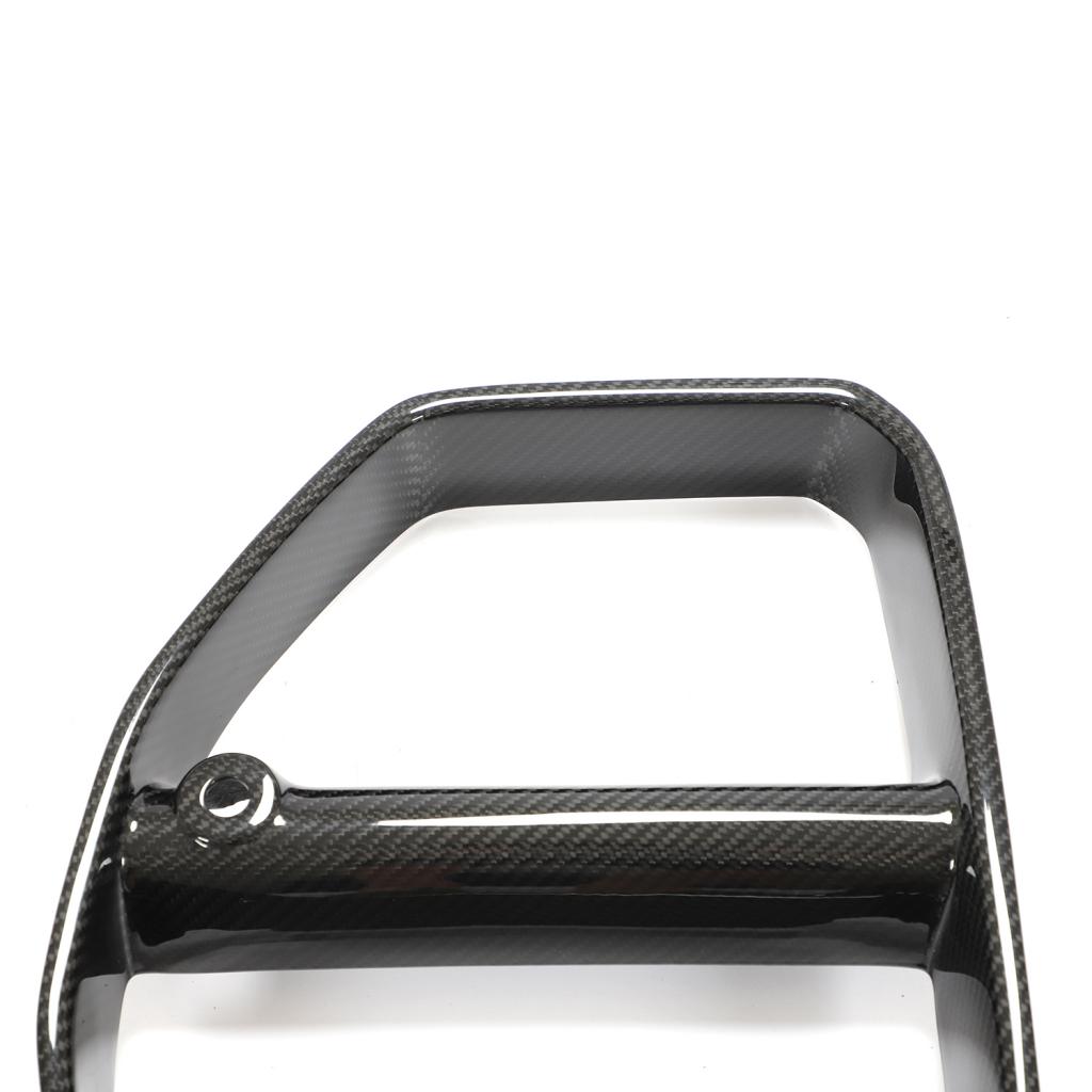 Closeup of the GT3 Style Dry Carbon Fiber Front Kidney Grille for BMW G80/G82