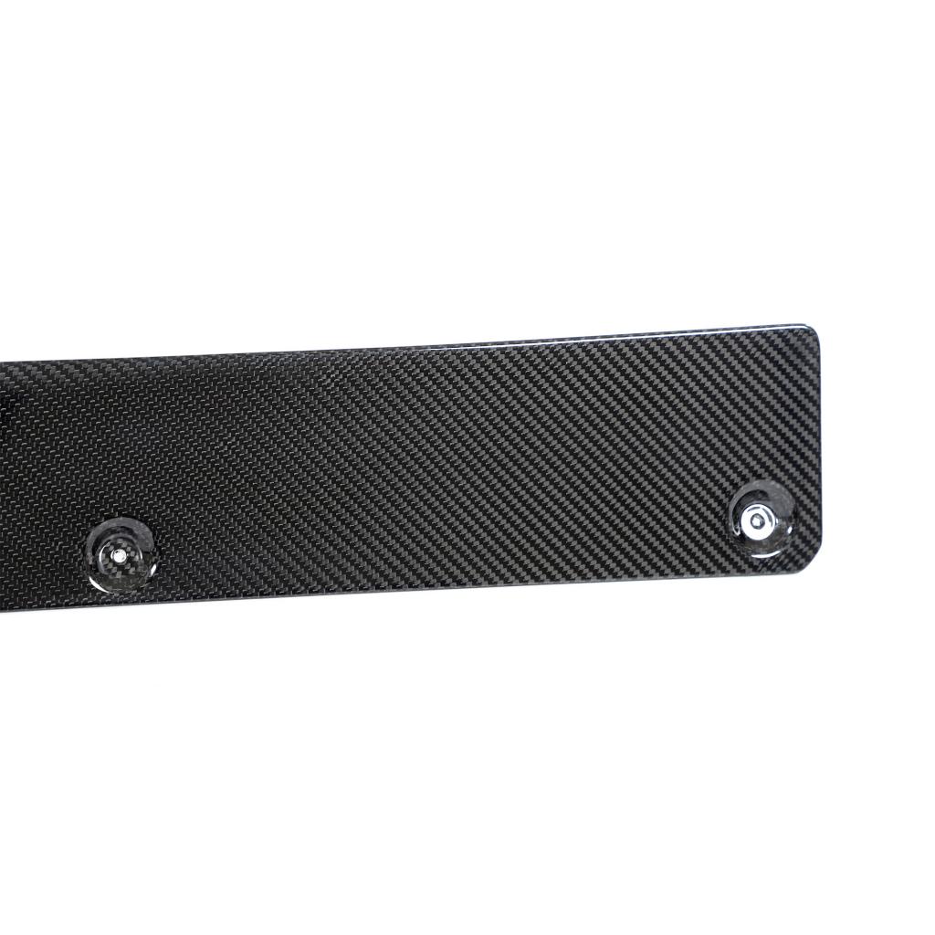 Weave pattern on the IMS Performance Style Dry Carbon Fiber Side Skirts for BMW M2 G87 (2023+)