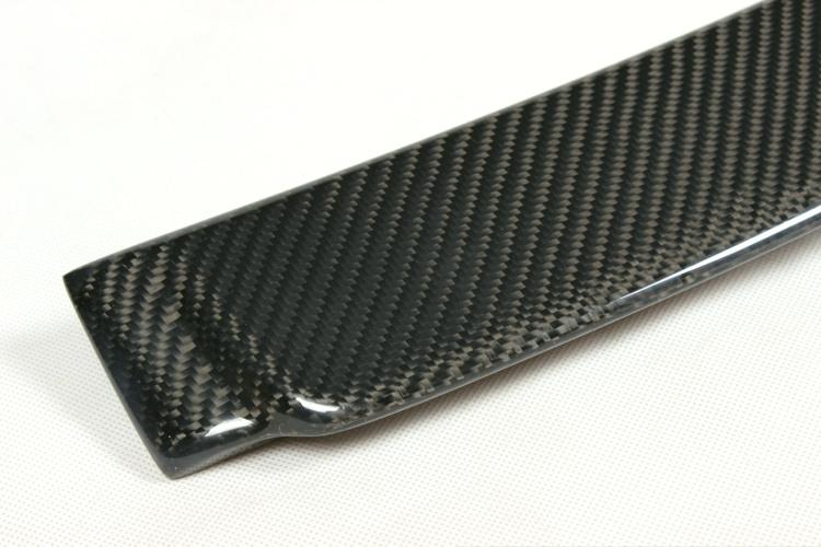 Closeup of the Carbon Weave of Insignist Motorsports AC Style Carbon Fiber Roof Spoiler for BMW F30 & F80