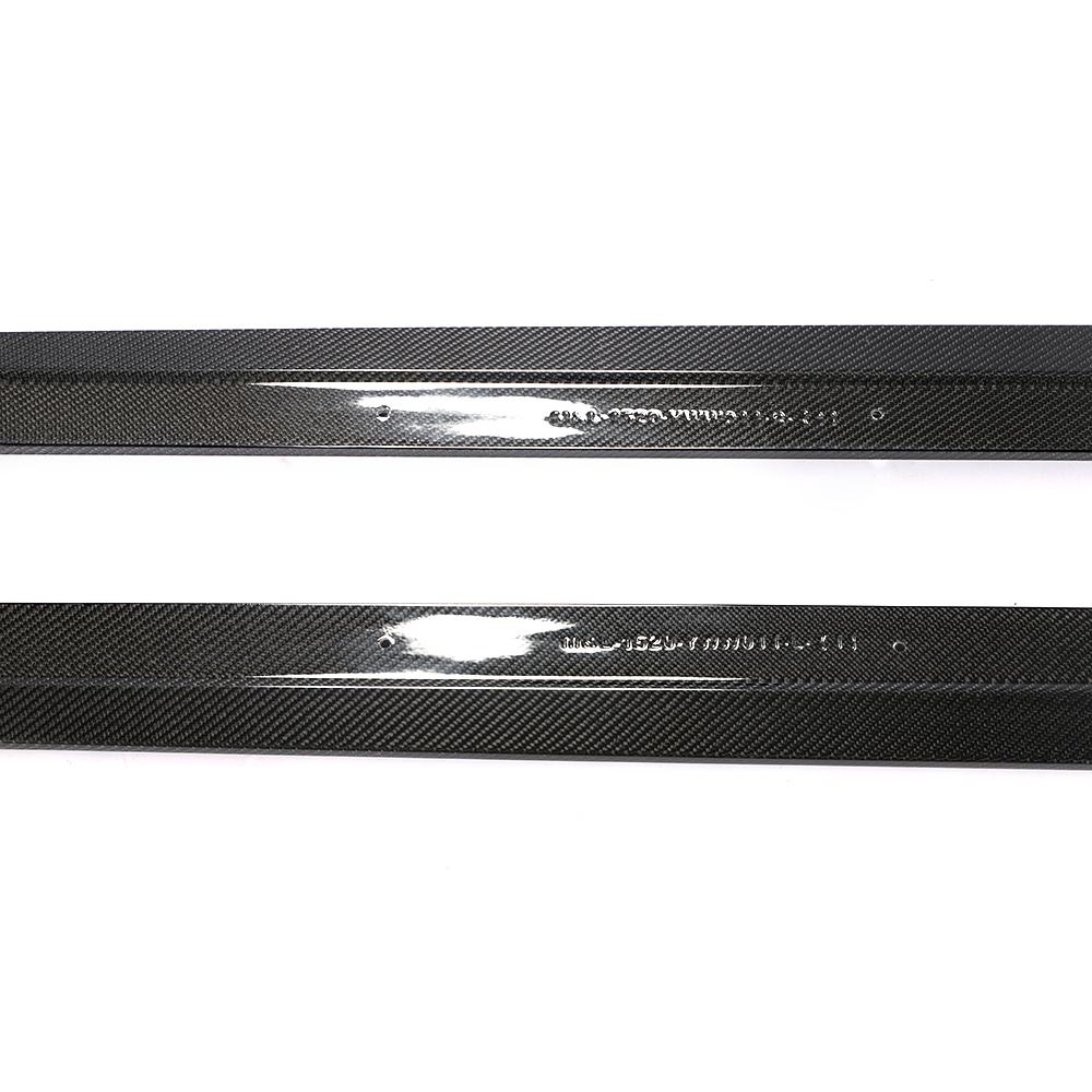 Closeup of the middle of the MP Style Carbon Fiber Side Skirts for BMW M3 F80 (2015–2018)