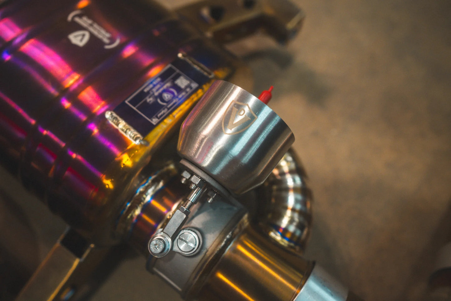 Logo on the Valvetronic Audi R8 True F1 / Valved Exhaust System