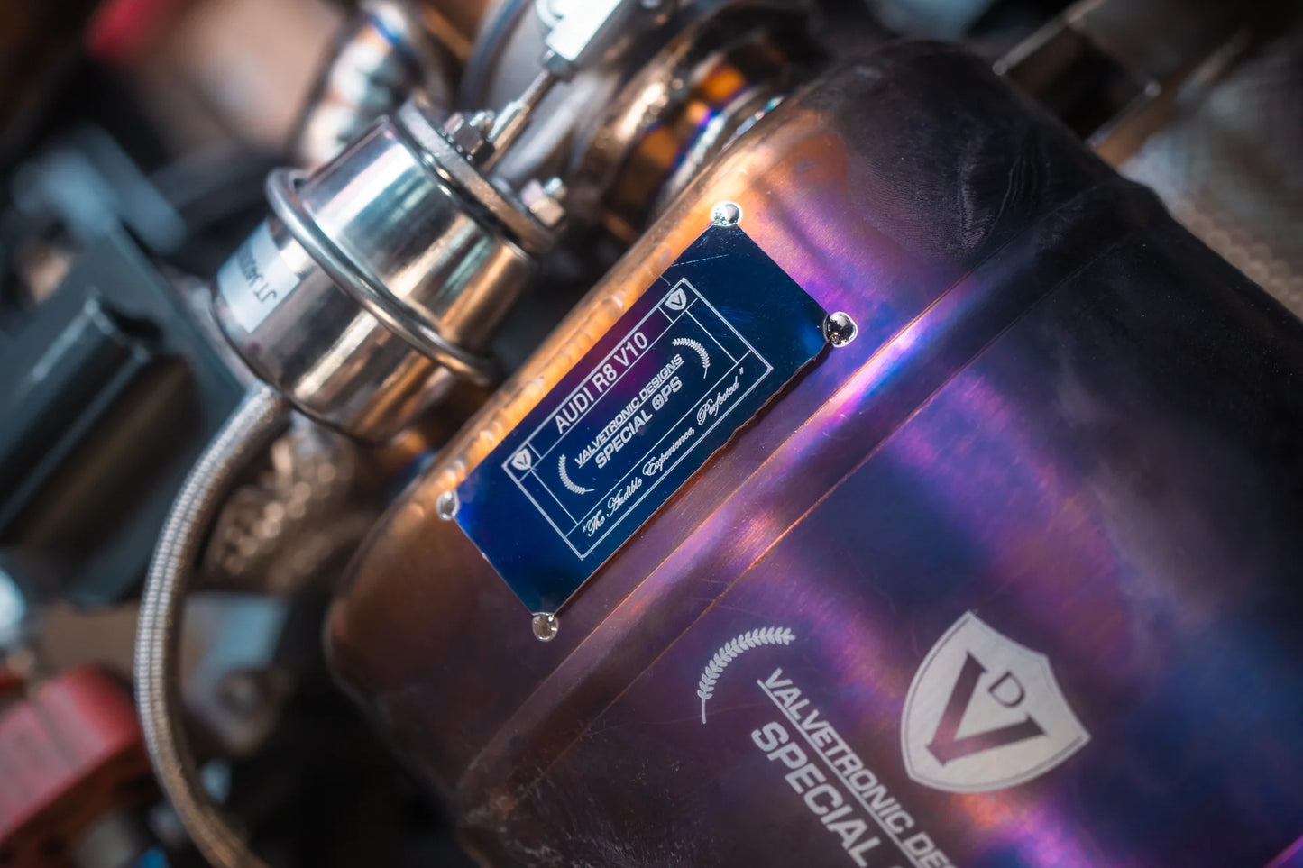 Logo on the Valvetronic Audi R8 True F1 / Valved Exhaust System