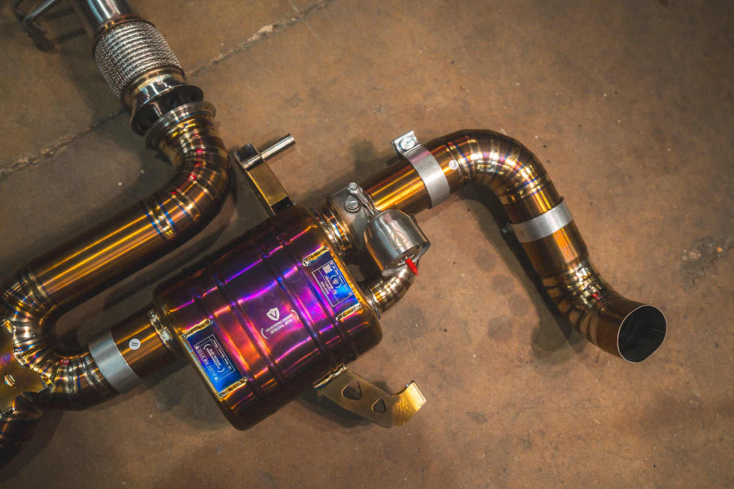 Side of the Valvetronic Audi R8 True F1 / Valved Exhaust System