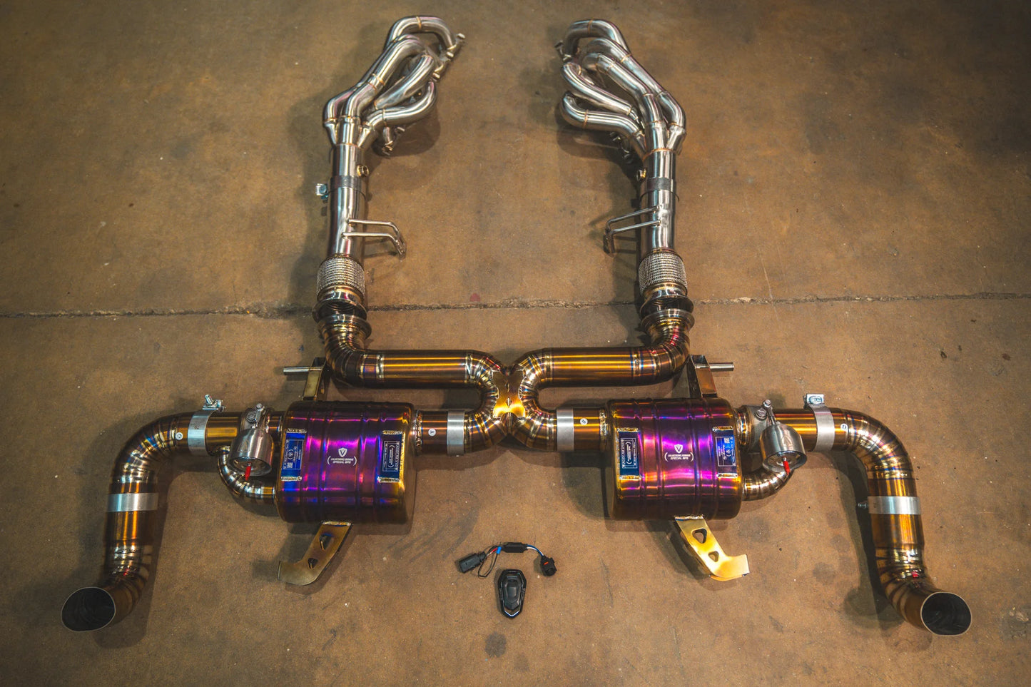 Top view of the Valvetronic Audi R8 True F1 / Valved Exhaust System