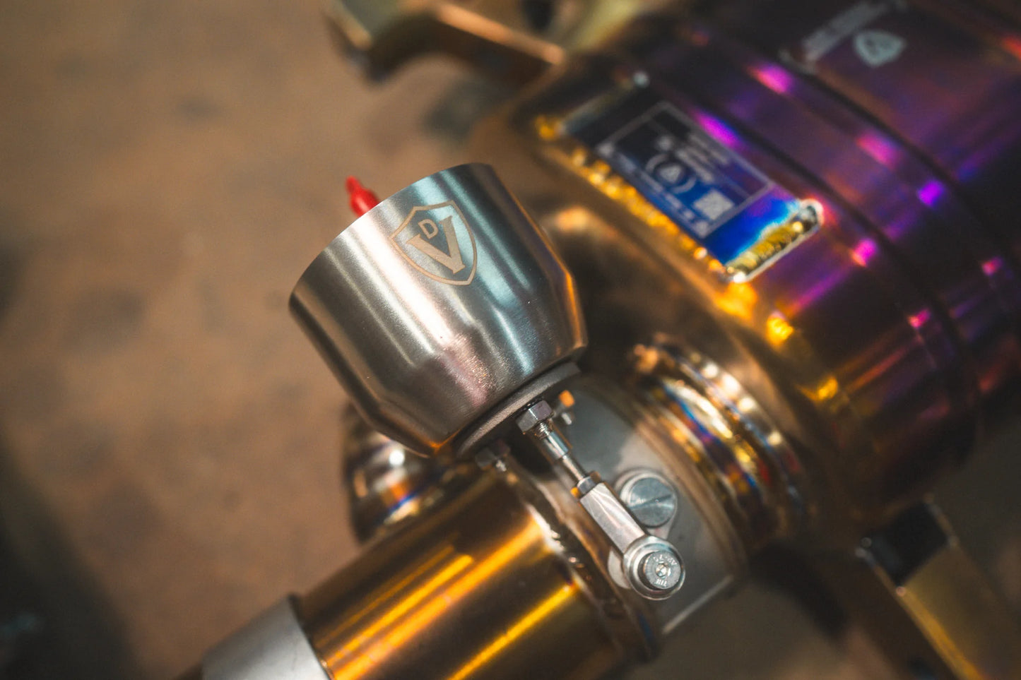 VD logo on the Valvetronic Audi R8 True F1 / Valved Exhaust System