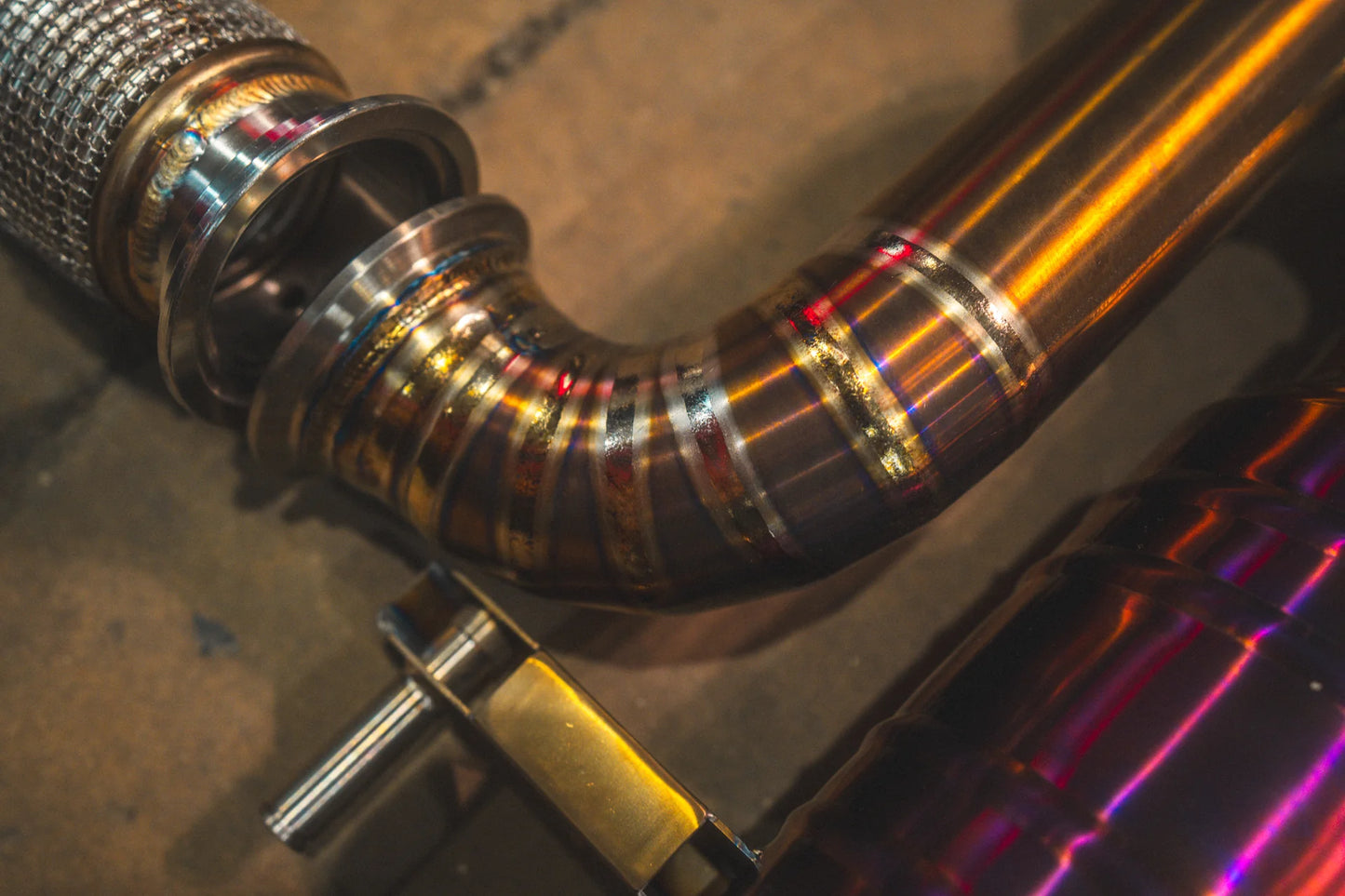 Welding on the Valvetronic Audi R8 True F1 / Valved Exhaust System