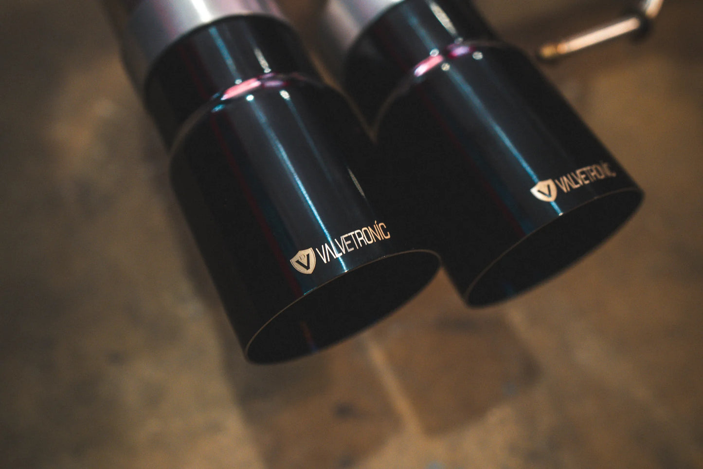 Black tips for the Valvetronic BMW G30 M550I Valved Sport Exhaust System