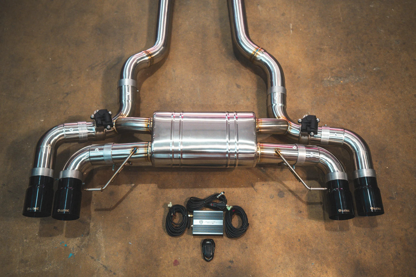 Chrome ends on the Valvetronic BMW G30 M550I Valved Sport Exhaust System