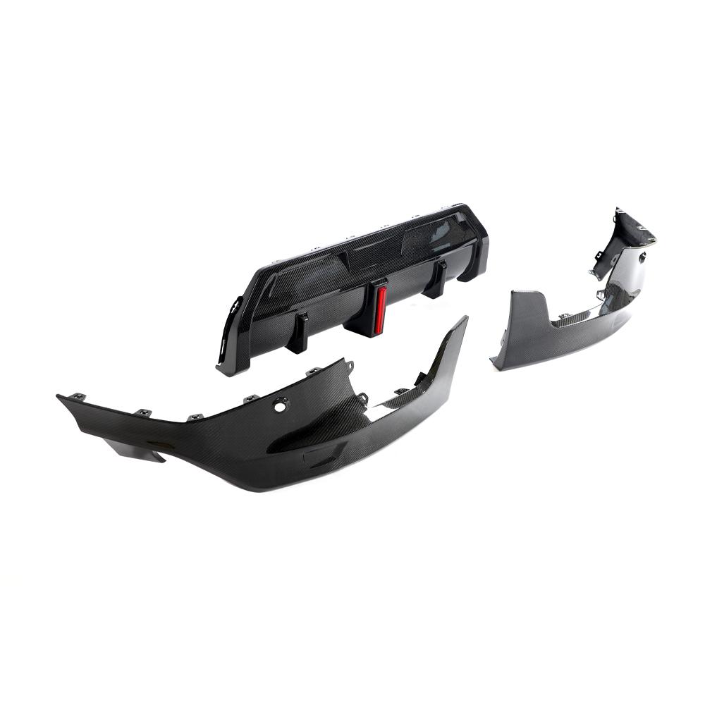 Left angled view of the Carbon Fiber Diffuser with Brake Light BMW G42