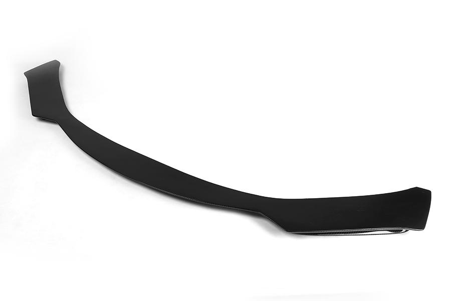 A carbon fiber front lip designed for BMW F32 models, featuring a glossy black finish.