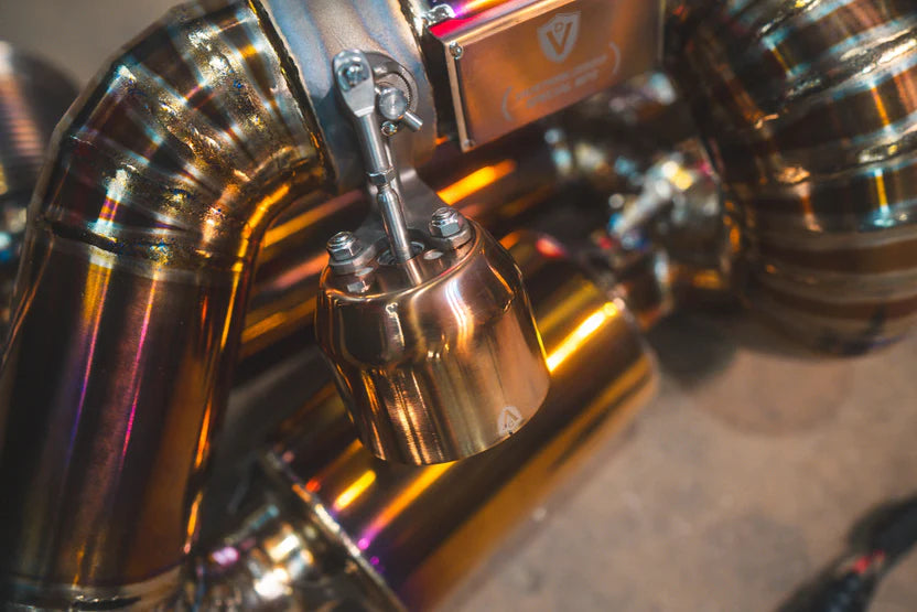 Angled view on the Valvetronic Lamborghini Huracan Performante / EVO / STO / Tecnica True F1 / Valved Exhaust System