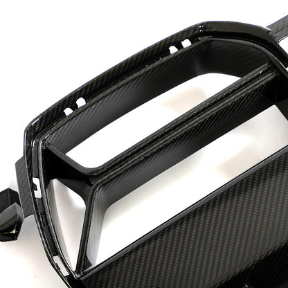 Corner of the CSL Style Dry Carbon Fiber Front Kidney Grille for BMW G80/G82
