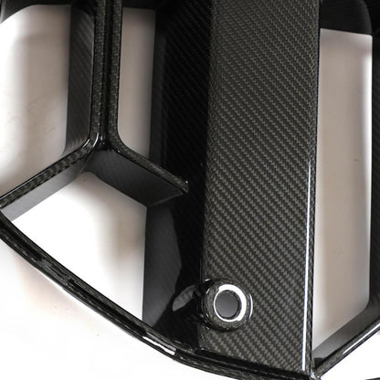 Middle of the CSL Style Dry Carbon Fiber Front Kidney Grille for BMW G80/G82