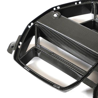 Side view of the CSL Style Dry Carbon Fiber Front Kidney Grille for BMW G80/G82