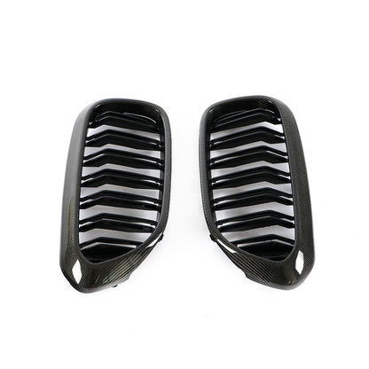 Side View on the Carbon Fiber/ABS Grille for BMW 5 Series G30 (2017-2020) & M5 F90 (2018-2019)