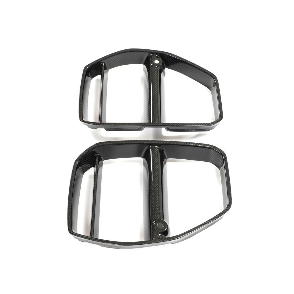Side View of the GT3 Style Dry Carbon Fiber Front Kidney Grille for BMW G80/G82