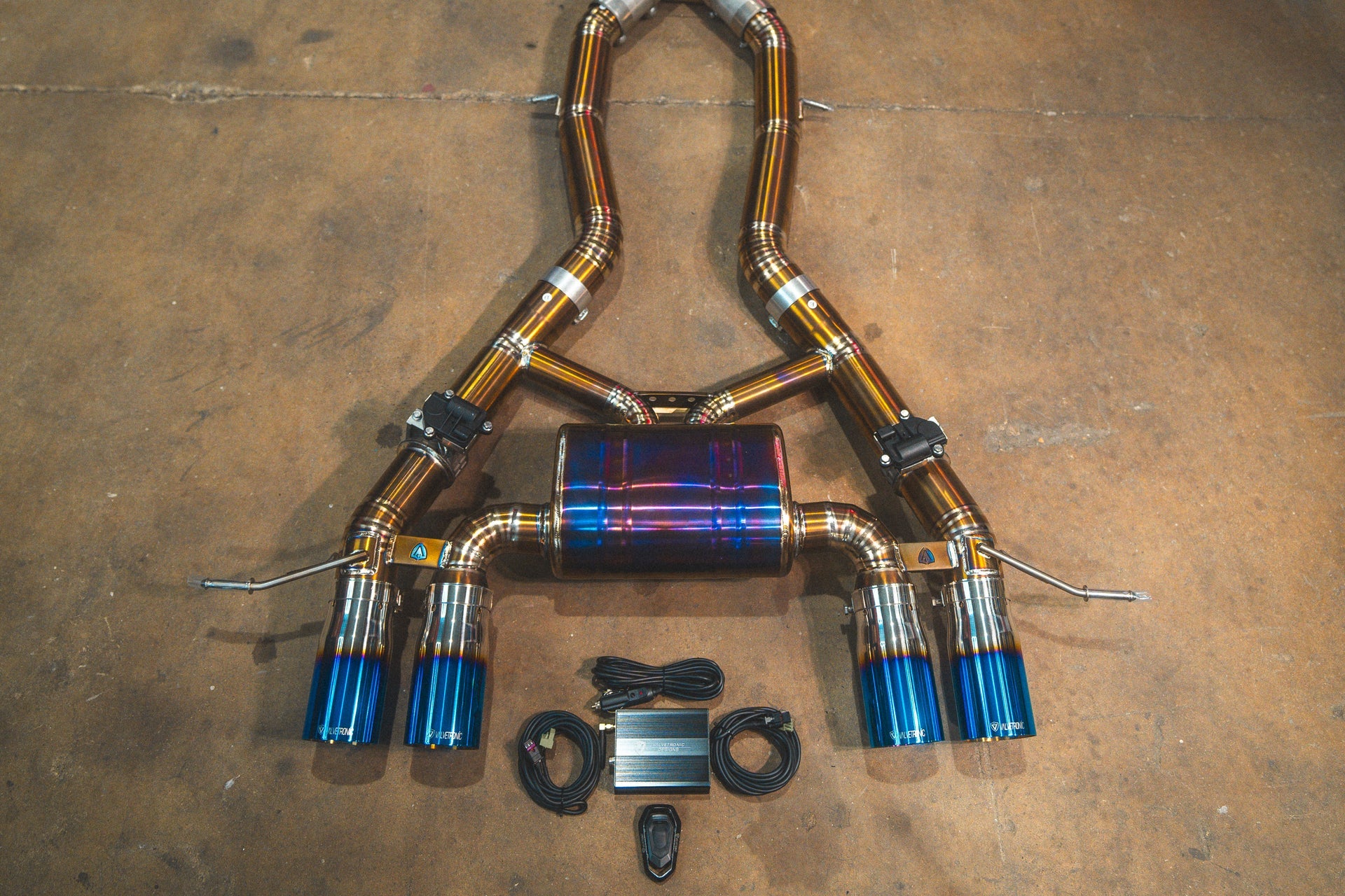 Titanium tips with the Valvetronic BMW G8x M3 / M4 Valved Sport Exhaust System | Insignist Motorsports in titanium 