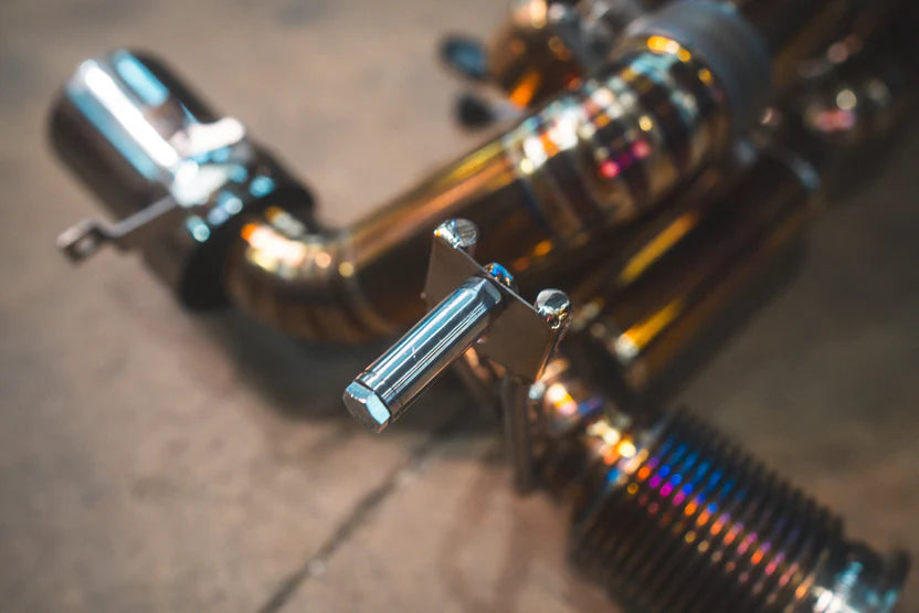 Closeup on the Valvetronic Lamborghini Huracan Performante / EVO / STO / Tecnica True F1 / Valved Exhaust System