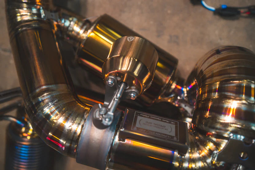 Another closeup on the Valvetronic Lamborghini Huracan Performante / EVO / STO / Tecnica True F1 / Valved Exhaust System
