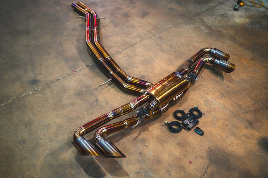 Angled view on the Valvetronic Lamborghini Urus Valved Sport Exhaust System