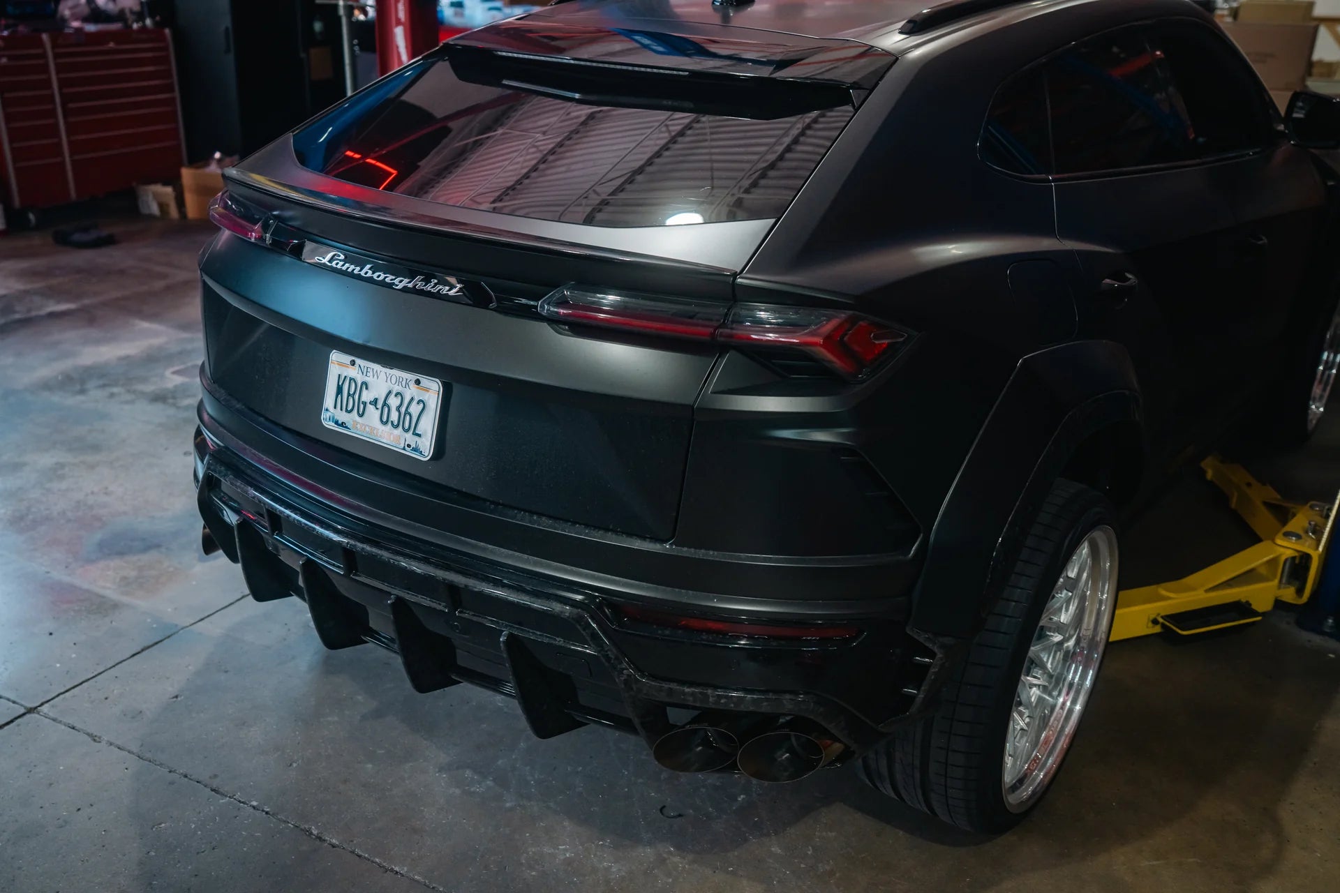 Valvetronic Lamborghini Urus Valved Sport Exhaust System Installed 