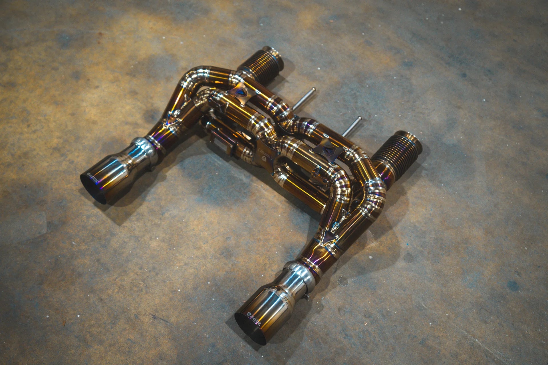 Side view of the Valvetronic Mclaren 720S Valved Sport Exhaust System