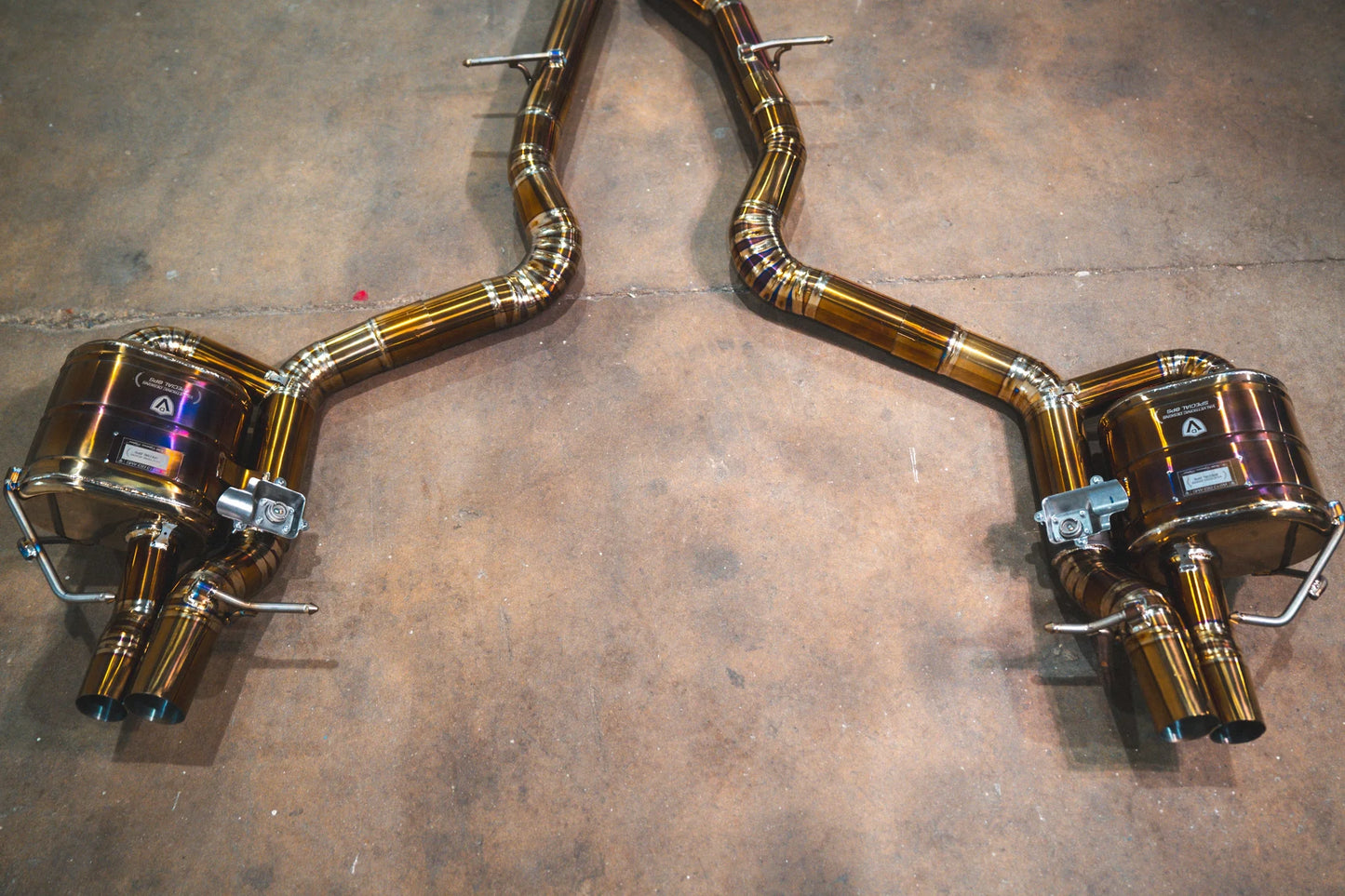 Front view on the Valvetronic Mercedes W213 E63 AMG / AMGs Valved Sport Exhaust System