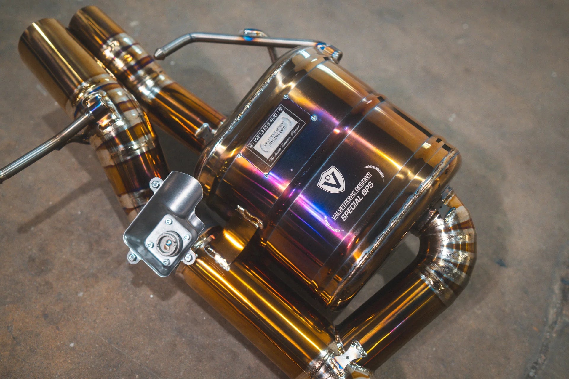 Logo on the Valvetronic Mercedes W213 E63 AMG / AMGs Valved Sport Exhaust System